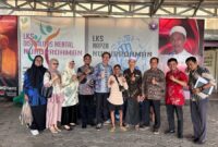 Plt.Kadinsos bersama jajaran bidang Rehabilitasi Sosial