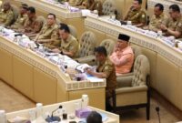 Raker dan Rapat Dengar Pendapat Komisi II DPR RI dengan Kementerian Dalam Negeri dan kepala daerah di Indonesia