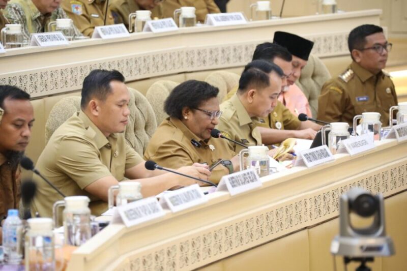 Rapat Kerja dan Rapat Dengar Pendapat (RDP) bersama Komisi II DPR RI
