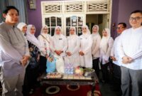 Tinawati Andra Soni Berikan Penghargaan Tiga Perempuan Inspiratif di Kota Serang
