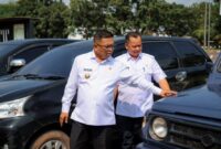 Gubernur Banten melakukan pengecekan kendaraan dinas milik Biro Umum dan Perlengkapan Setda Provinsi Banten di Halaman Sekretariat Daerah Provinsi Banten