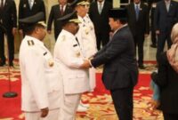 Presiden Lantik Gubernur Kepulauan Bangka Belitung dan Papua Pegunungan didampingi Mendagri Tito