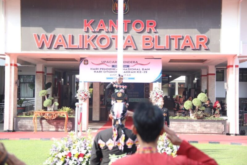 Upacara Hardiknas di Pemkot Blitar