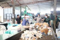 Wamendagri Bima Arya mengunjungi ecoBali Recycling di Kabupaten Badung