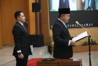 Kemendagri Tomsi Tohir melantik 16 pejabat pimpinan tinggi pratama di lingkungan Kemendagri dan Badan Nasional Pengelola Perbatasan