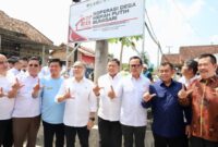 Wamendagri Bima Arya serta pejabat terkait meninjau langsung lokasi Koperasi Desa Merah Putih di Desa Bumisari
