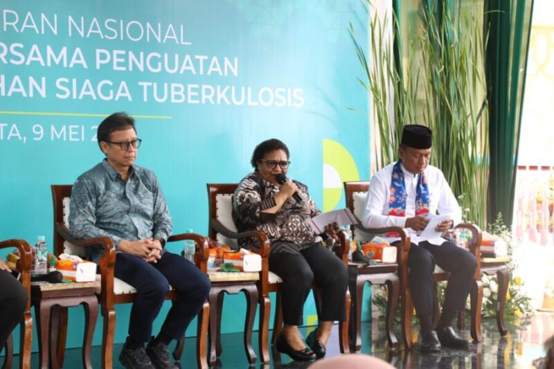 Wamendagri Ribka Haluk Menghadiri acara Peluncuran Nasional Gerakan Bersama Penguatan Desa dan Kelurahan Siaga Tuberkulosis