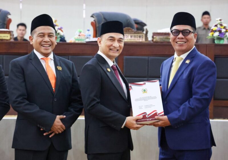 Wakil Gubernur Dimyati hadir mengikuti Rapat Paripurna Pengambilan Keputusan Atas Persetujuan DPRD Provinsi Banten terhadap LKPj Tahun Anggaran 2024