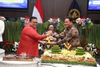 Wamendagri Ribka Haluk menghadiri acara peringatan Hari Ulang Tahun (HUT) ke-13 DKPP
