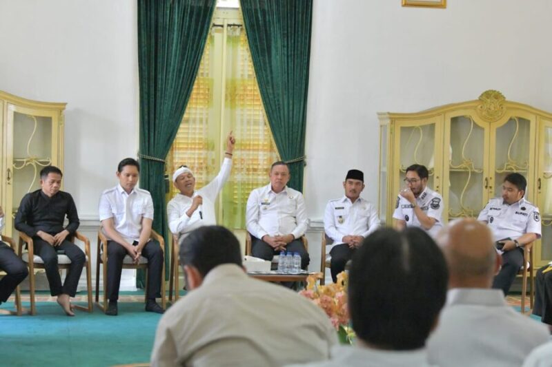 Rapat Koordinasi (Rakor) strategis bersama para kepala daerah di Bale Sri Baduga, Kabupaten Purwakarta