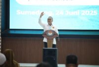 Menteri Koordinator (Menko) Bidang Pangan Zulkifli Hasan saat menjadi pembicara pada Retret Kepala Daerah dan Wakil Kepala Daerah Gelombang II di Kampus IPDN Jatinangor
