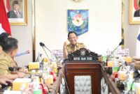 Menteri Dalam Negeri (Mendagri) Tito Karnavian saat memimpin rapat bersama jajaran Kemendagri dan BNPP