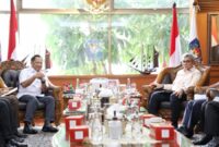 Menteri Dalam Negeri (Mendagri) Muhammad Tito Karnavian menerima kunjungan Ketua Komisi Pemberantasan Korupsi (KPK) Setyo Budiyanto di Kantor Pusat Kementerian Dalam Negeri (Kemendagri), Jakarta, Kamis (7/8/2025)
