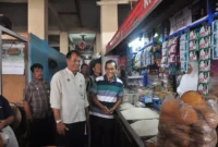 Jajaran Tim Pengendali Inflasi Daerah (TPID) Yogyakarta memantau harga sembako utamanya beras di pasar (Joke)