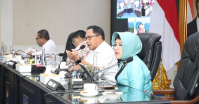 Maruarar Sirait Tegaskan Komitmen Penyediaan Huntap bagi Korban Bencana Sumatera Maruarar Sirait Tegaskan Komitmen Penyediaan Huntap bagi Korban Bencana Sumatera