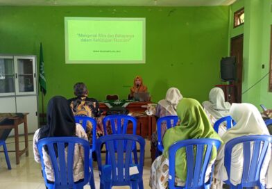 Pengurus Aisyiyah Banguntapan Ikuti Edukasi Keuangan Syariah untuk Hindari Pinjol