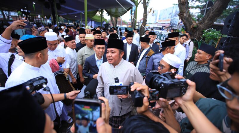 Gubernur Sumsel Herman Deru Salat Idul Fitri di Palembang