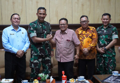 Sinergi TNI-Legislatif Diperkuat, Yuniar Dwi Hantono Silaturahmi ke DPRD DIY Sinergi TNI-Legislatif Diperkuat, Yuniar Dwi Hantono Silaturahmi ke DPRD DIY