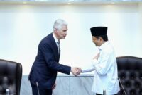 Menag Nasaruddin Umar saat menyambut Perwakilan Anggota Kuorum Dua Belas Rasul, Penatua Gerald Causse di Kantor Kemenag Lap. Banteng, Jakarta, Selasa (21/4/2026).