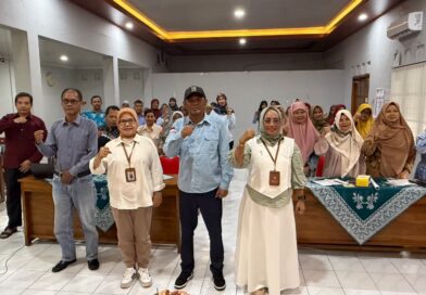 Antusias Warga Tinggi, UWM Sosialisasikan Hukum dan Beasiswa Pendidikan Antusias Warga Tinggi, UWM Sosialisasikan Hukum dan Beasiswa Pendidikan