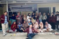 Mahasiswa Universitas Sultan Ageng Tirtayasa (Untirta) Kelompok 2 usai menggelar workshop di Pasanggrahan. (Dok Untirta)