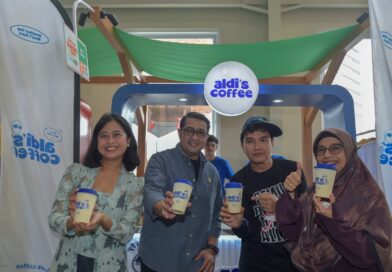 Buka Festival Burger Dunia, Menteri Ekraf Pacu Daya Saing UMKM Kuliner Indonesia