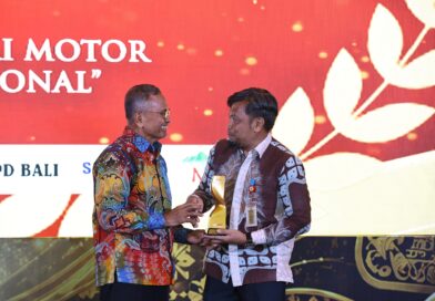 Komitmen Sekolah Gratis Berbuah Prestasi, Andra Soni Raih Top Regional Leader Awards 2026 Komitmen Sekolah Gratis Berbuah Prestasi, Andra Soni Raih Top Regional Leader Awards 2026
