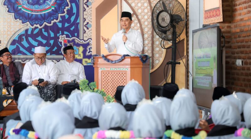 Hadiri Wisuda Santri, Wagub Dimyati Ingatkan Pentingnya Menjaga Akhlak