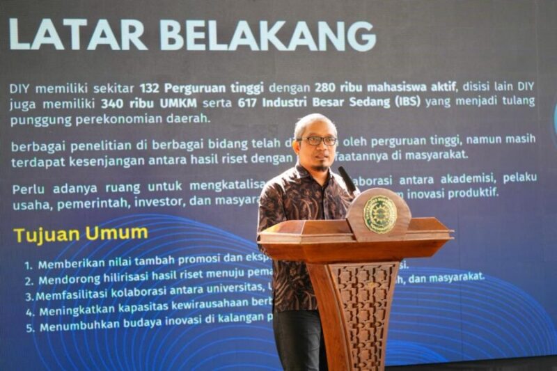 Foto Direktur Direktorat Inovasi dan Hilirisasi UMY saat memberikan sambutan dalam acara pembukaan SIE Expo 2026 UMY