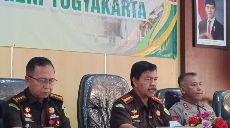 Kejaksaan Pisahkan Berkas Pengasuh, Kepala Sekolah, dan Ketua Yayasan dalam Kasus Daycare Yogyakarta Kejaksaan Pisahkan Berkas Pengasuh, Kepala Sekolah, dan Ketua Yayasan dalam Kasus Daycare Yogyakarta