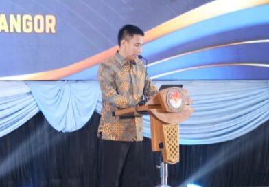Hadapi Ketidakpastian Global, Wamendagri Serukan Soliditas IKAPTK Perkuat Tata Kelola Pemerintahan