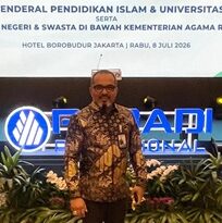 Membangun Kepercayaan Publik melalui Sinergi Penegak Hukum Membangun Kepercayaan Publik melalui Sinergi Penegak Hukum