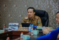 Marindo Kurniawan, memberikan arahan saat mengikuti agenda Sosialisasi Pengisian dan Pemutakhiran Data pada Sistem Informasi Pemerintah Daerah Badan Usaha Milik Daerah