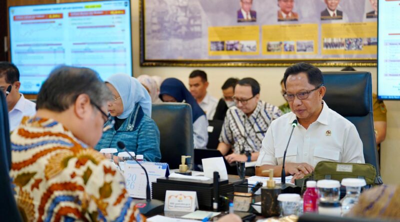 Hadapi Tekanan Inflasi, Mendagri Minta Daerah Perkuat Rantai Pasok dan Distribusi