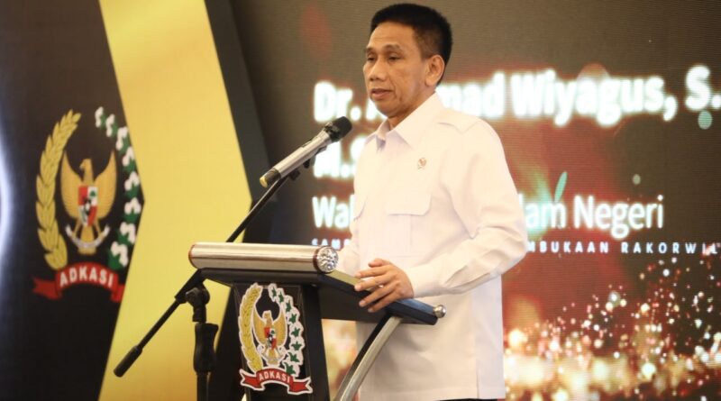 Wamendagri Wiyagus Minta DPRD Kawal APBD Berbasis Hasil, Bukan Sekadar Administratif Wamendagri Wiyagus Minta DPRD Kawal APBD Berbasis Hasil, Bukan Sekadar Administratif