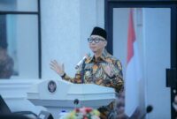 Gubernur Lampung menyampaikan paparan saat menerima kunjungan kerja Menteri Perencanaan Pembangunan Nasional (PPN)/Kepala Bappenas RI Rahmat Pambudy di Ruang Rapat Utama Kantor Gubernur Lampung, Jumat (24/7/2026)