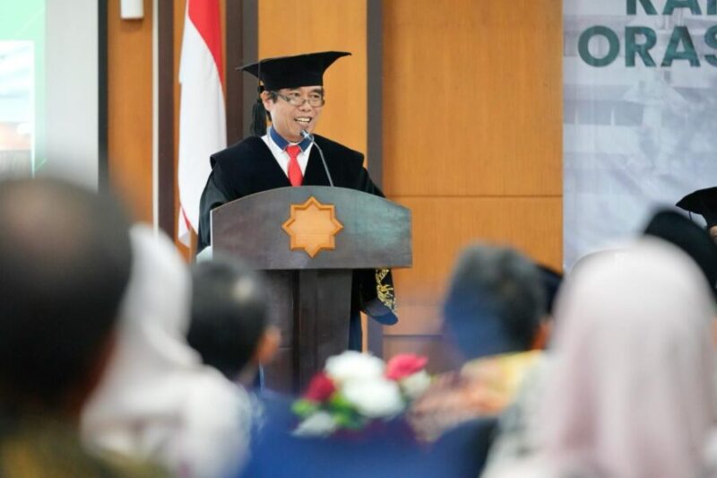 Guru Besar KPI FSIP UMY, Prof. Dr. Mahli Zainuddin, M. Si