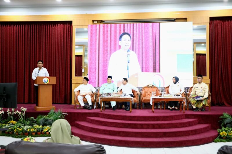 Cegah Penyebaran TBC, Wamendagri Minta Pemda Riau Perkuat Desa dan Kelurahan Siaga