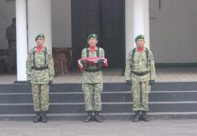 Koramil 0103/Banjar Bersama Persit Bagikan Masker untuk Lindungi Warga Koramil 0103/Banjar Bersama Persit Bagikan Masker untuk Lindungi Warga