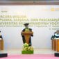 Foto wisudawan UMY asal Papua, Yongki Sostenes Yesyan saat memberikan sambutan kesan pesan selama menjalani studi di UMY pada  Wisuda Periode I Tahun Akademik 2026/2027, Kamis (17/9/2026)