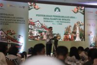 Gubernur DIY Sri Sultan Hamengku Buwono X menyampaikan sambutan dalam acara Penyerahan Penghargaan Lomba Desa/Kampung Wisata Daerah Istimewa Yogyakarta Tahun 2026.