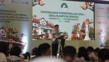 Gubernur DIY Sri Sultan Hamengku Buwono X menyampaikan sambutan dalam acara Penyerahan Penghargaan Lomba Desa/Kampung Wisata Daerah Istimewa Yogyakarta Tahun 2026.