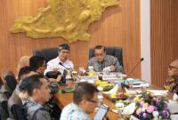 Suasana hangat Bupati Bandung dan Wakil Ketua Komisi II DPR RI.