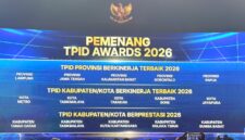 Jihan Nurlela menerima penghargaan Peringkat I Tim Pengendalian Inflasi Daerah (TPID)
