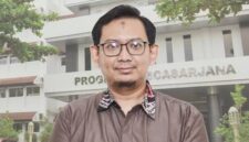 Foto dosen IP UMY, Dr. Tunjung Sulaksono, S.IP., M.Si