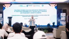 Ketua Forum Penyuluh Anti Korupsi dan Ahli Pembangunan Integritas (PAKSI-API) Provinsi Banten, Ratu Syafitri Muhayati, menyampaikan pemaparan materi saat Penyuluhan Anti Korupsi di Ballroom Jayakarta Villas Anyer
