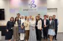 Kaprodi Ilmu Komunikasi UMY, Dr. Filosa Gita Sukmono (belakang kiri foto) bersama para penerima Visiting Fellowship JFSEAP di Kyoto University, Jepang