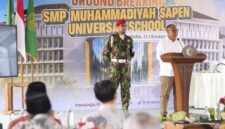 Foto Bupati Sleman, Harda Kiswaya menyampaikan sambutannya dalam acara Peletakan Batu Pertama SMP MSUS yang diinisasi oleh UMY