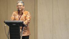 Foto Dekan FH UMY, Prof. Iwan Satriawan memberikan sambutan dalam Munas Dekan FH PTMA di Student Dormitory UMY